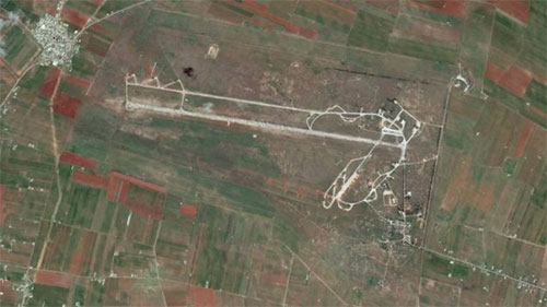la base aérea militar de Dabah Ataque con misiles contra un aeródromo militar en el centro de Siria